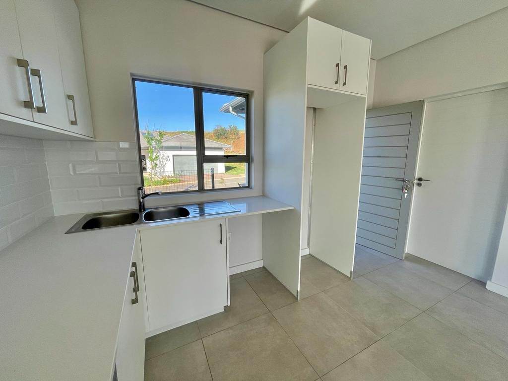 2 Bed Townhouse in Sibaya Precinct photo number 11