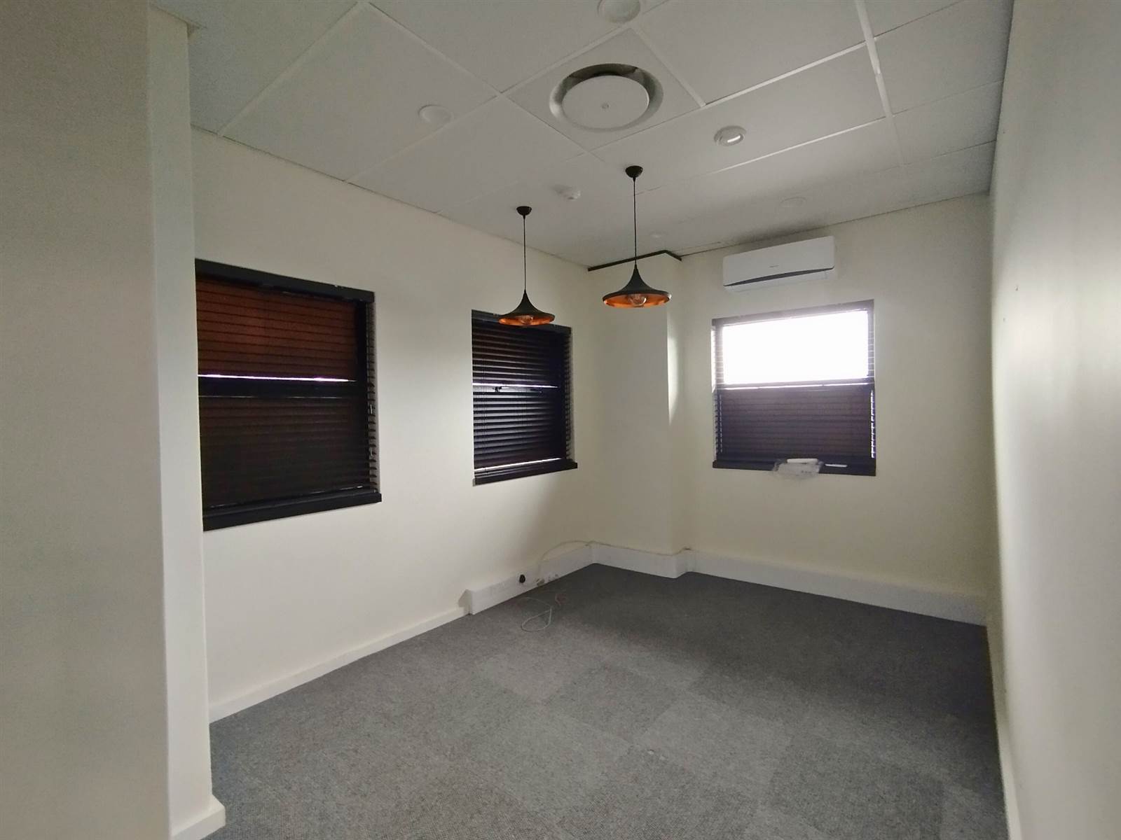 266  m² Office Space in Westville photo number 12