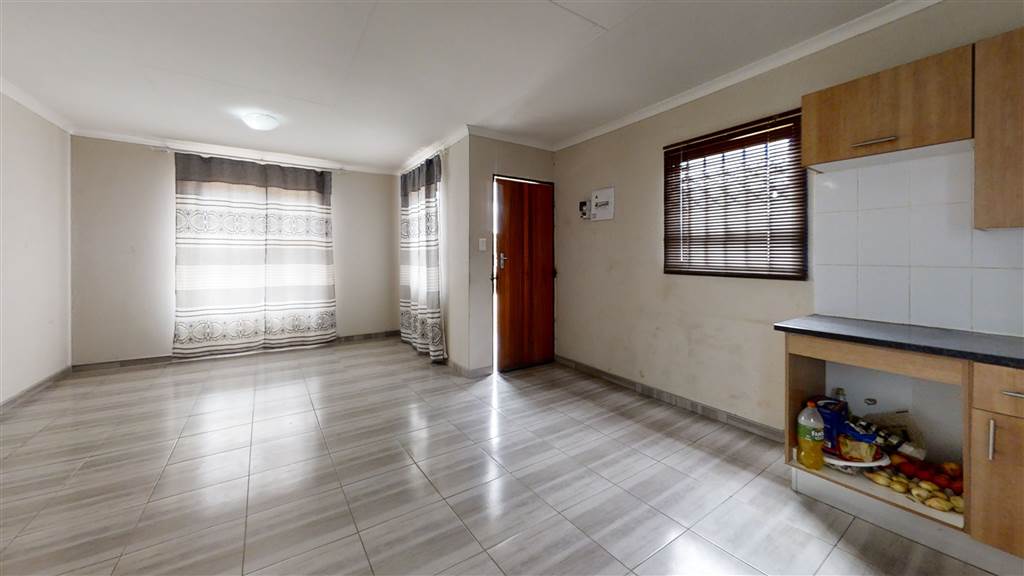 6 Bed House for sale in Delmore Park T4238129 Private Property