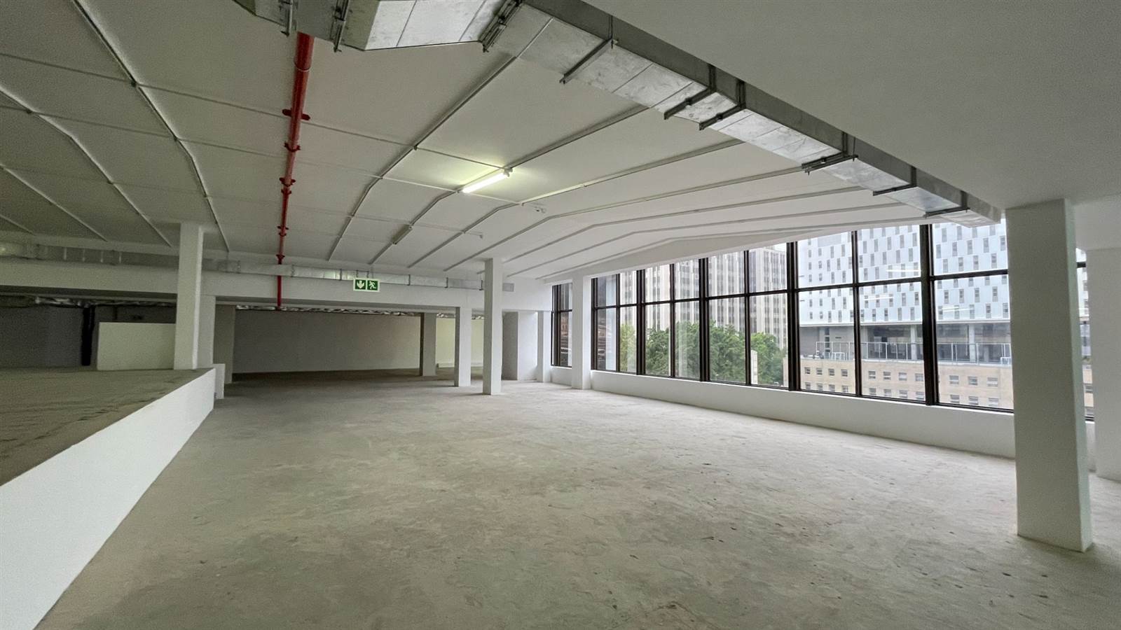 1888  m² Commercial space in Cape Town City Centre photo number 3