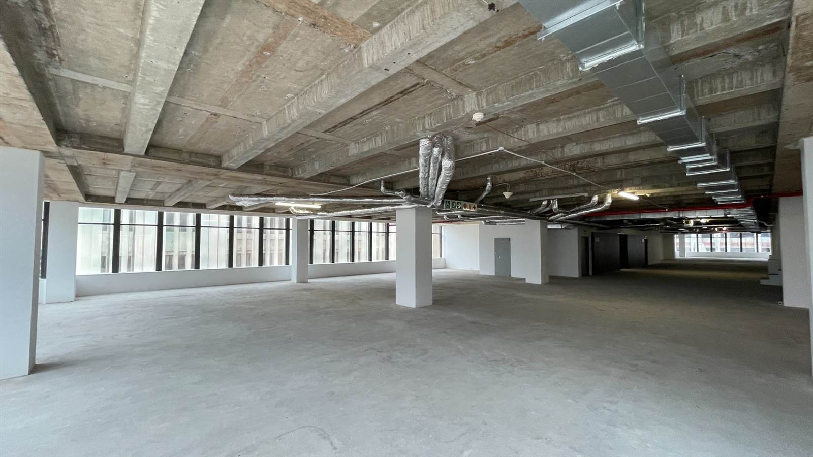 1888  m² Commercial space in Cape Town City Centre photo number 8