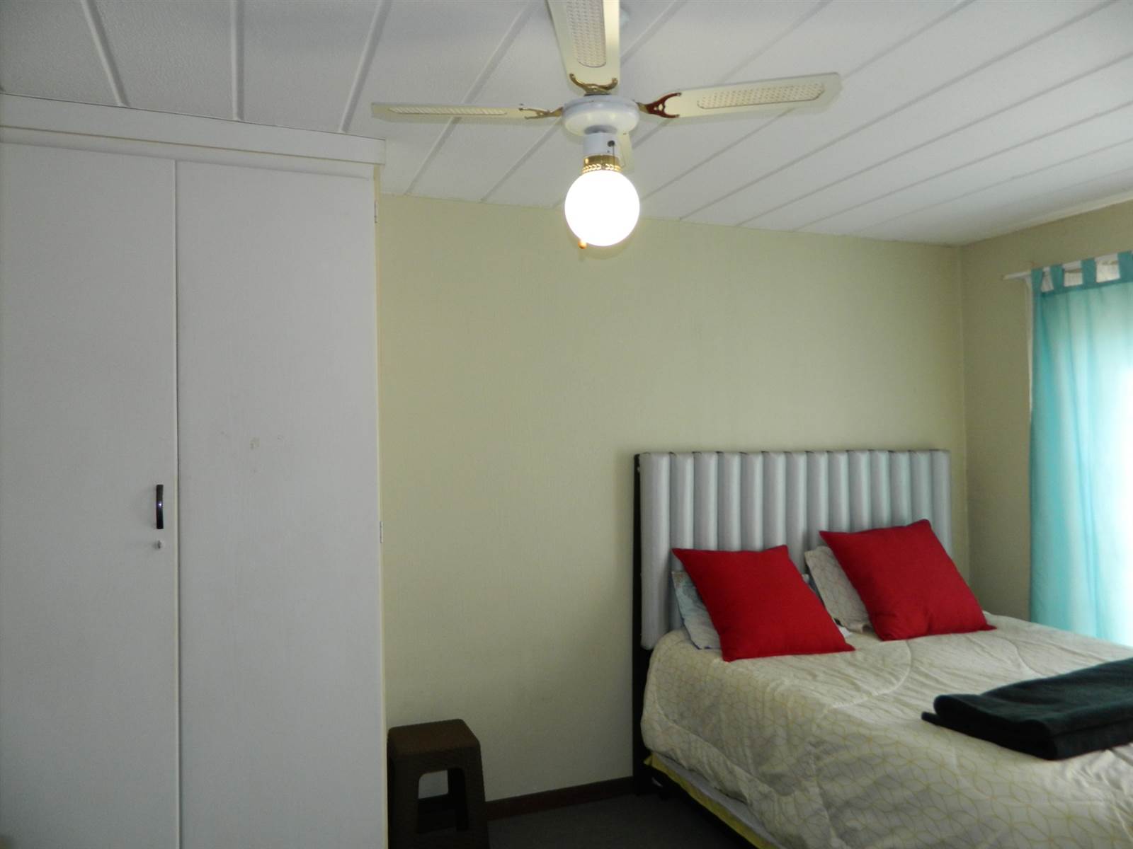 2 Bed Apartment in Moreleta Park photo number 7