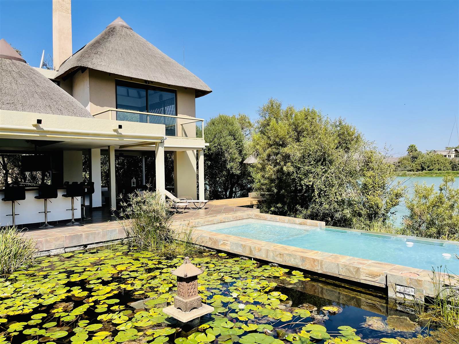 6 Bed House in Hartbeespoort Dam photo number 12