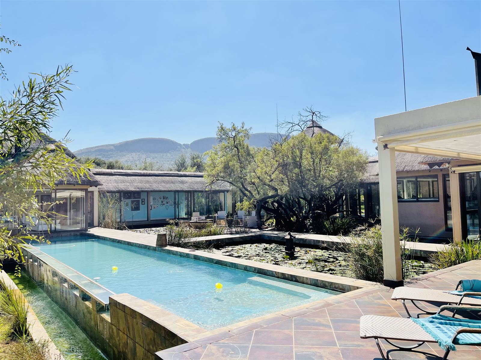 6 Bed House in Hartbeespoort Dam photo number 15