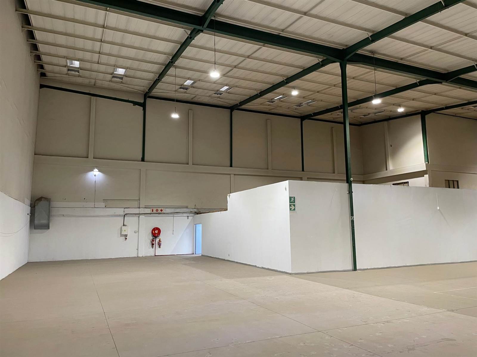 1418  m² Industrial space in Halfway House photo number 3