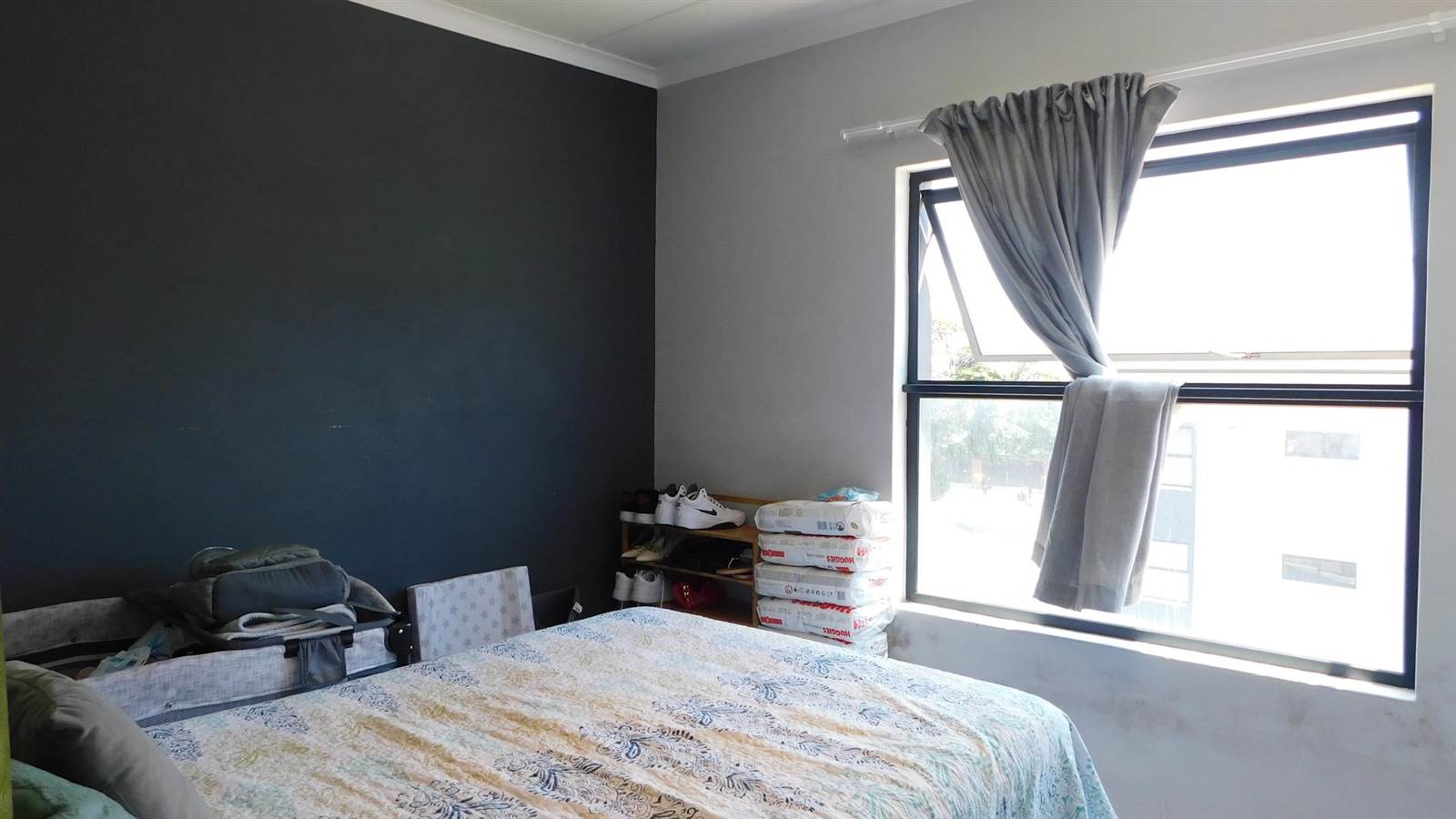2 Bed Townhouse in Umbogintwini photo number 9