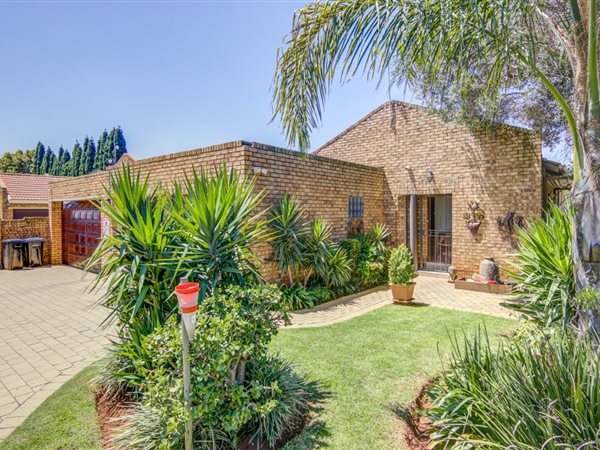 3 Bedroom House 3 Bedroom House