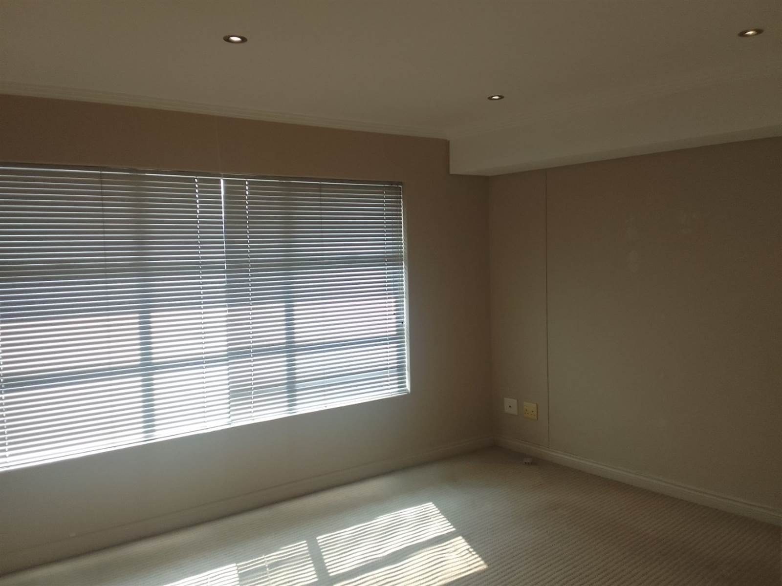 2 Bed Apartment in Sandhurst photo number 14