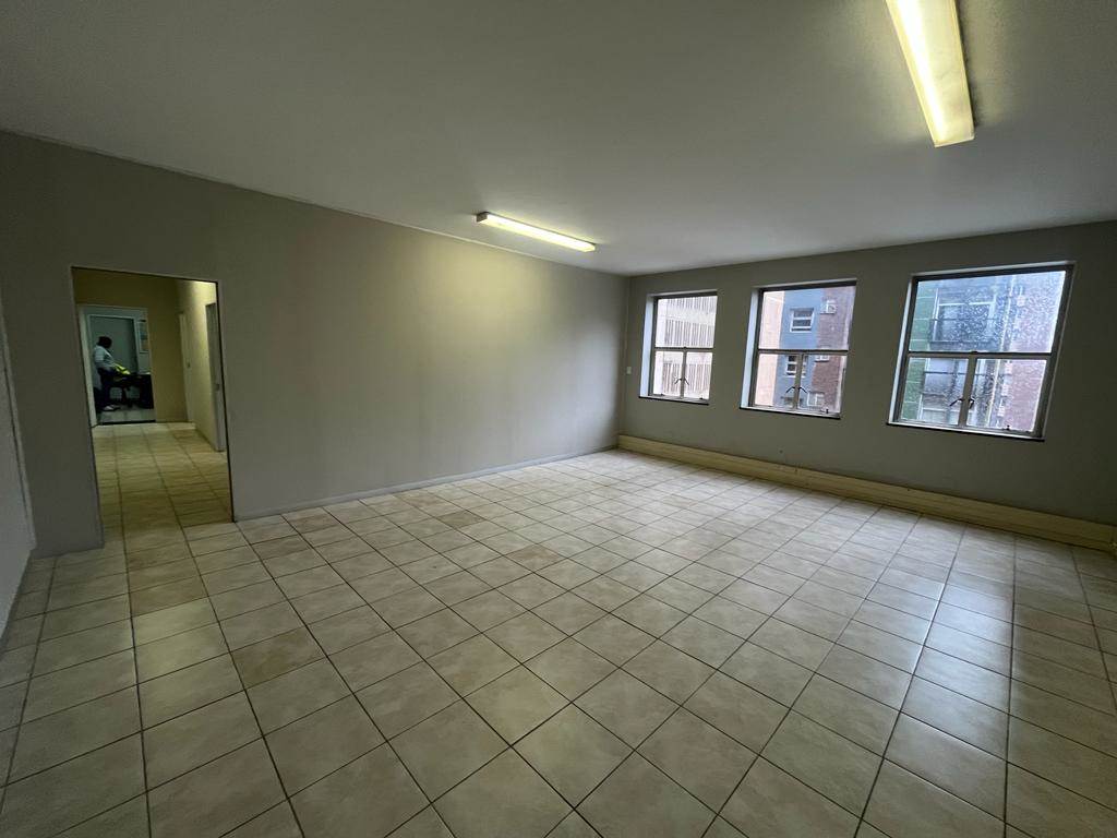 137  m² Commercial space in Braamfontein photo number 2