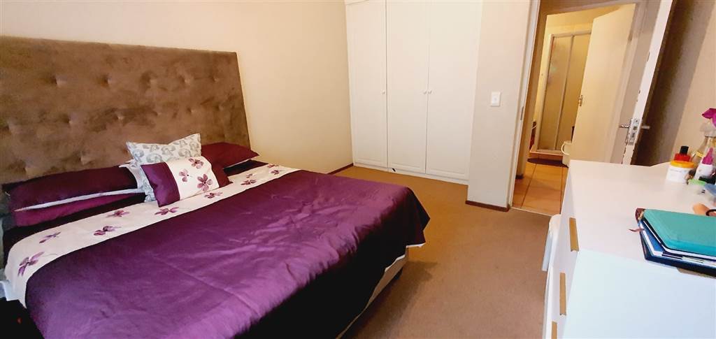 2 Bed Apartment in Halfway Gardens photo number 11