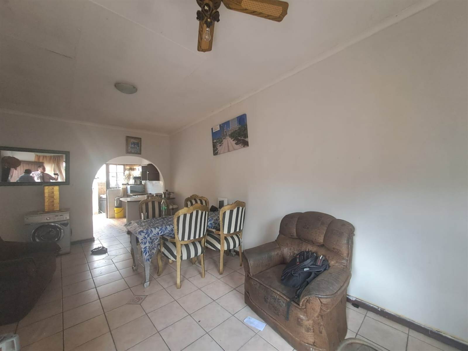 2 Bed Townhouse in Turffontein photo number 6