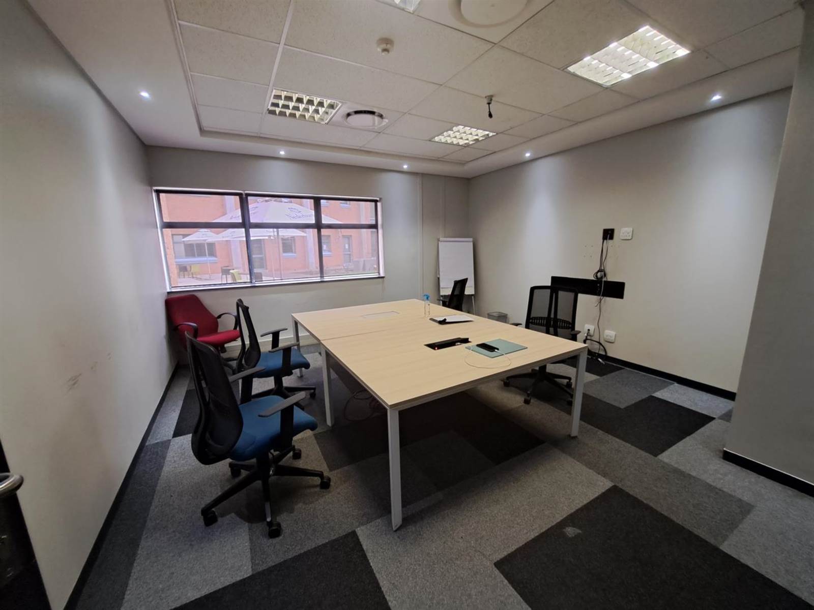 55  m² Office Space in Centurion CBD photo number 11