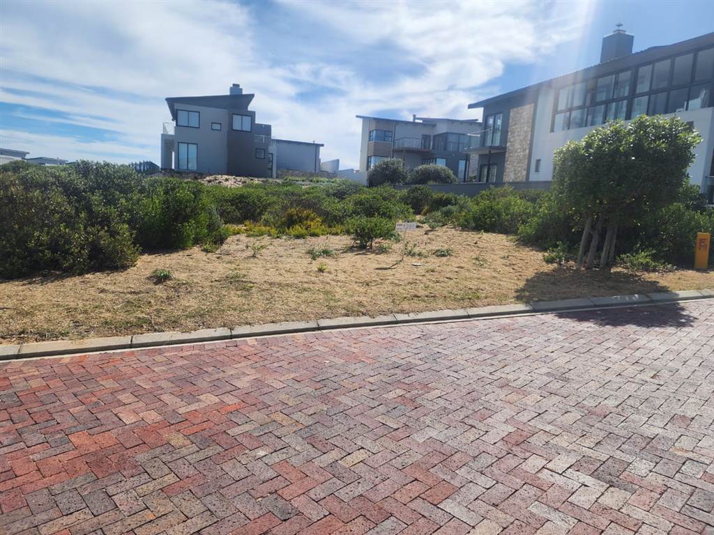 502 m² Land available in Stilbaai photo number 1