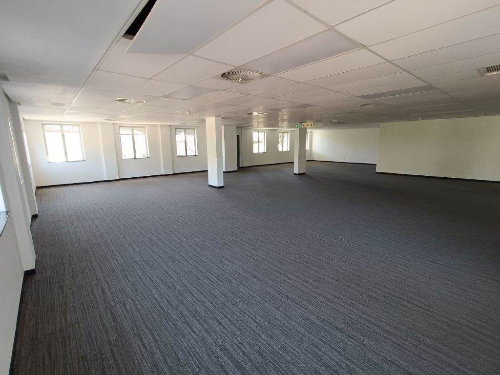293  m² Commercial space in Sandhurst photo number 6