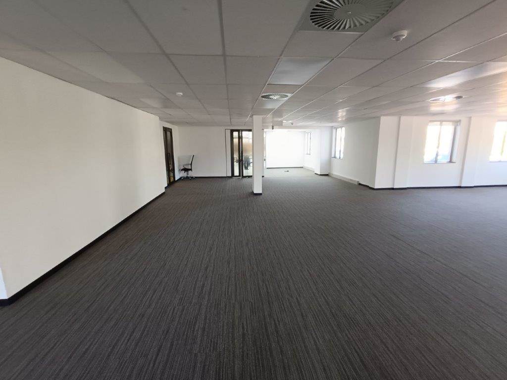 293  m² Commercial space in Sandhurst photo number 9