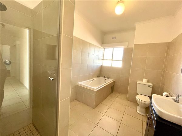 2 Bed Flat in Doringkloof