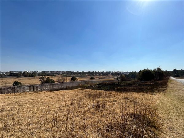 6815 m² Land available in Modderfontein