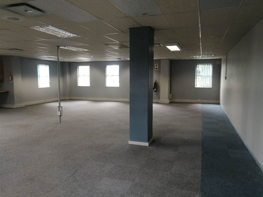 196  m² Commercial space in Westville photo number 5