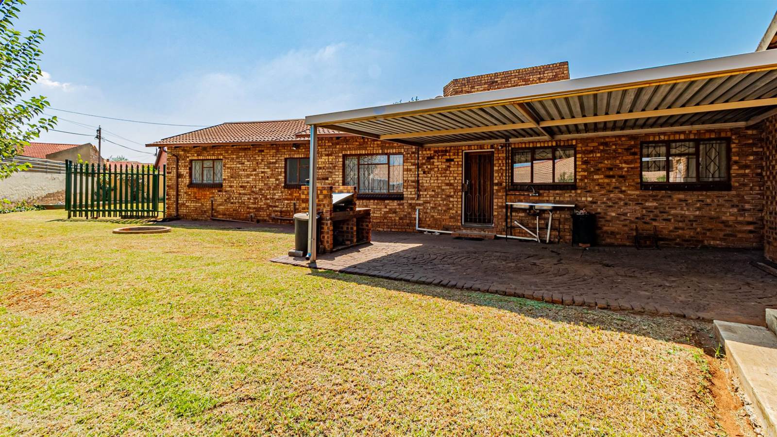 4 Bed House in Katlehong photo number 30