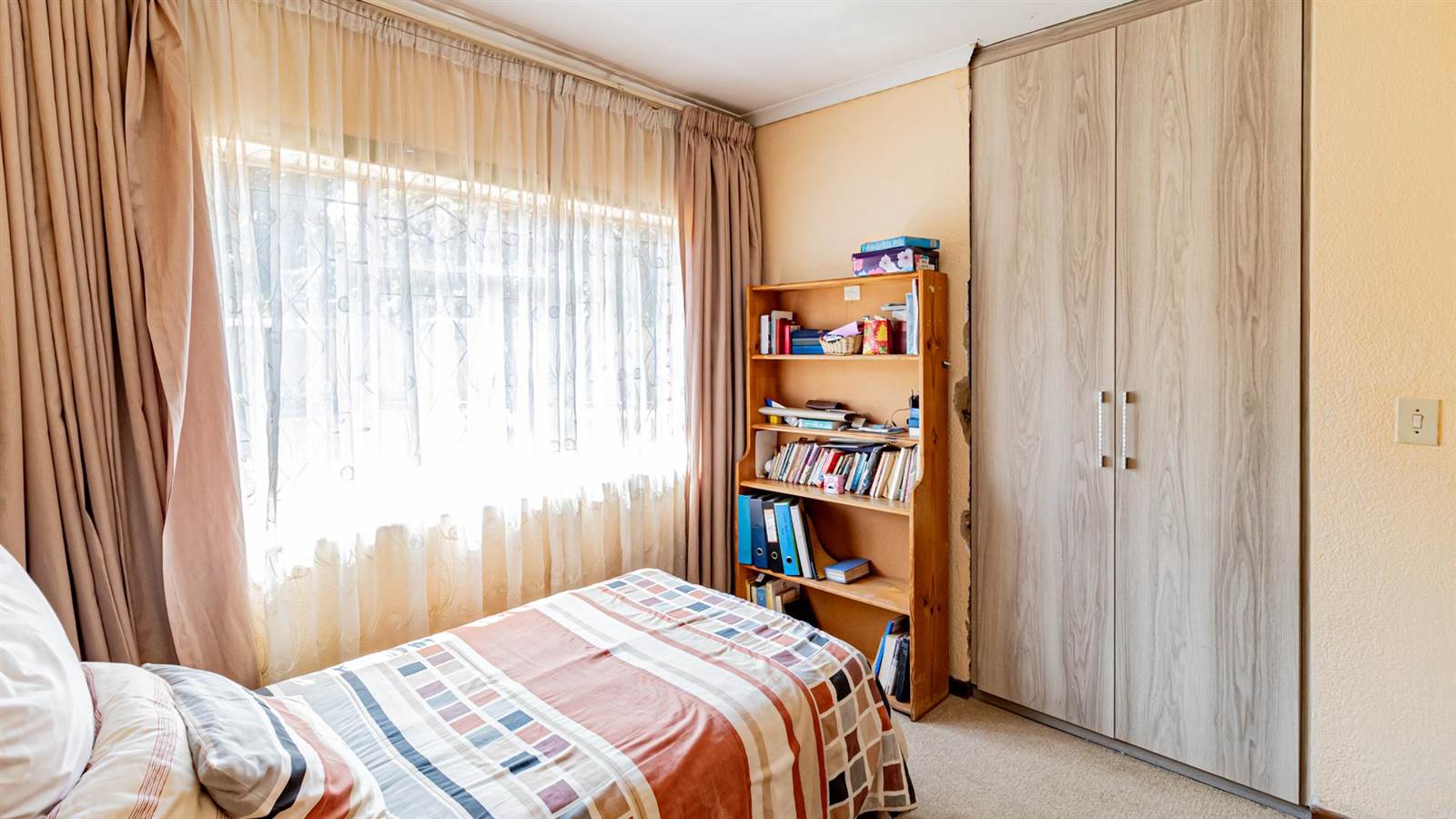 4 Bed House in Katlehong photo number 15