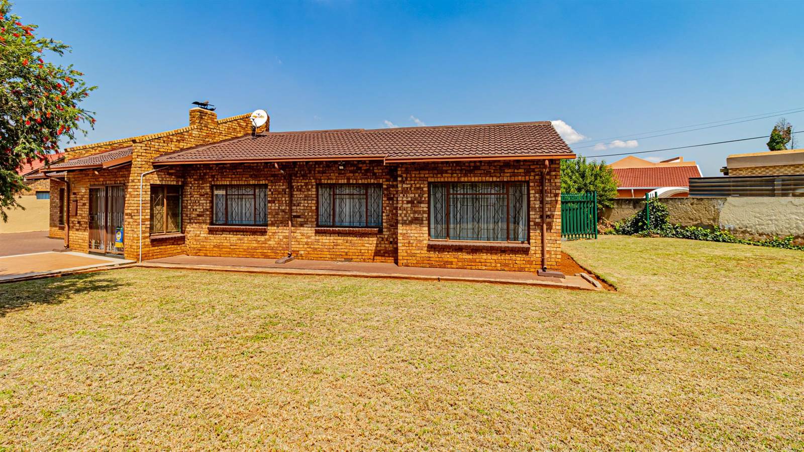 4 Bed House in Katlehong photo number 1