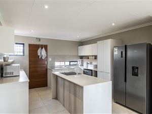 3 Bed House in Nietgedacht AH