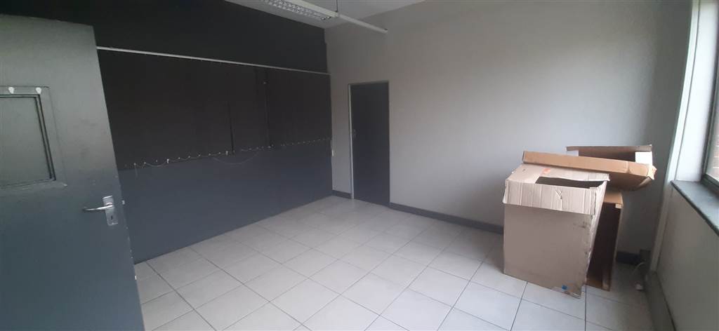 1342  m² Industrial space in Pinetown Central photo number 28