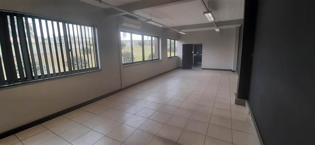 1342  m² Industrial space in Pinetown Central photo number 26