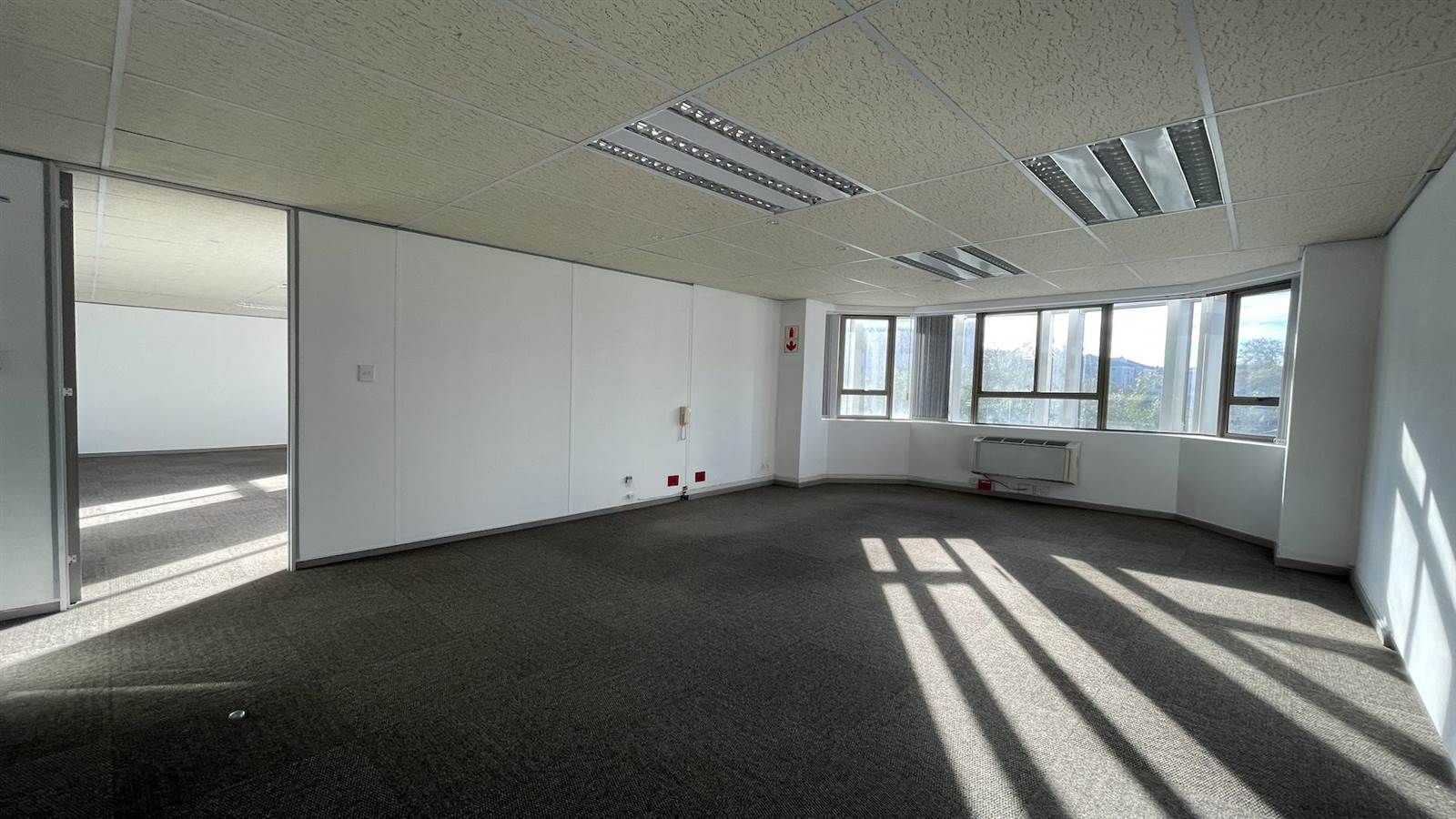 113  m² Commercial space in Tyger Valley photo number 4