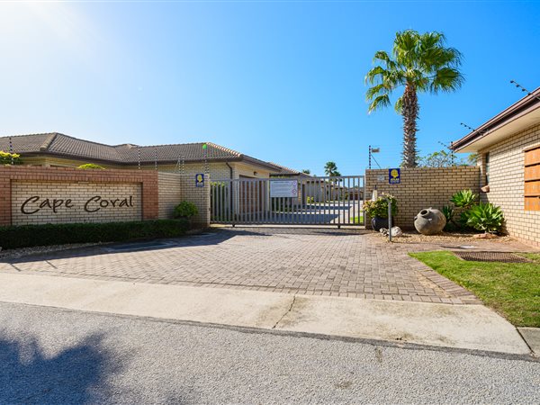 3 Bedroom Townhouse 3 Bedroom Townhouse