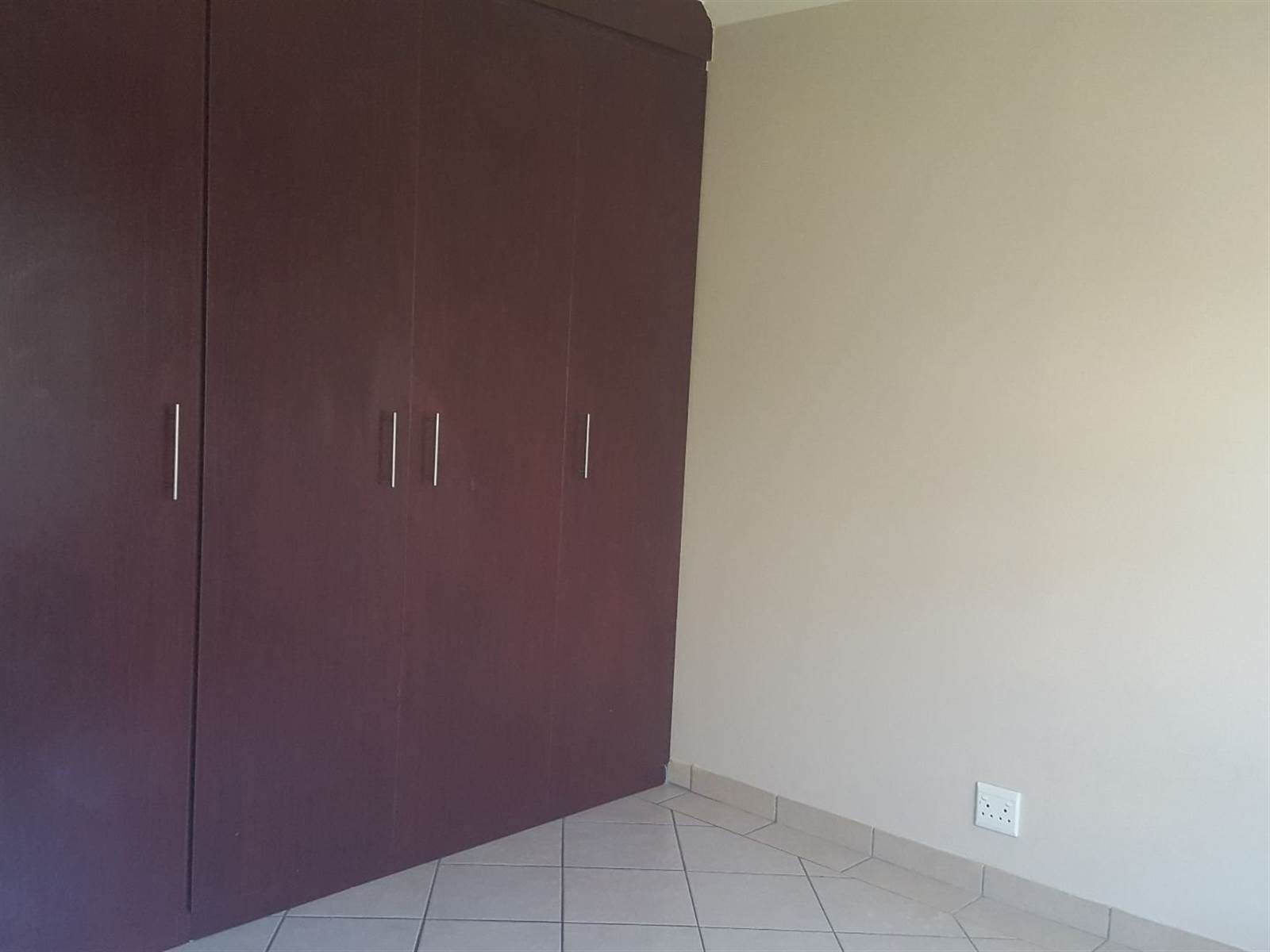2 Bed Apartment in Potchefstroom Central photo number 7