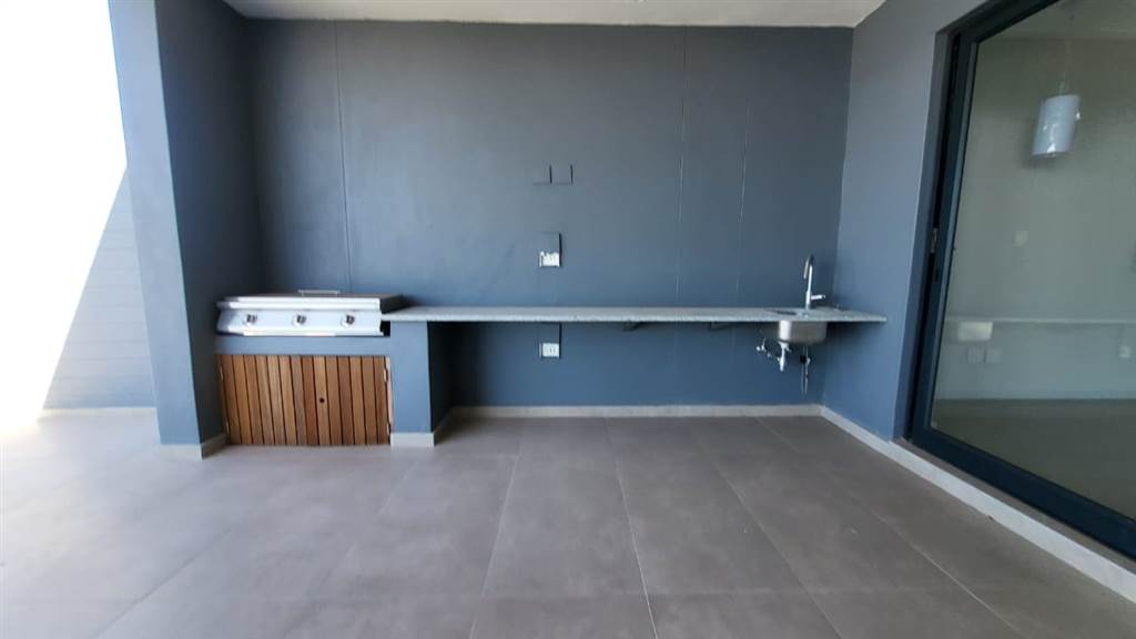 3 Bed Penthouse in Sibaya Precinct photo number 4