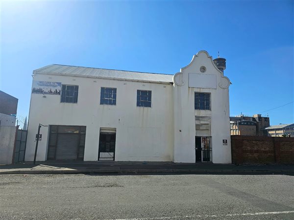 634  m² Commercial space in North End