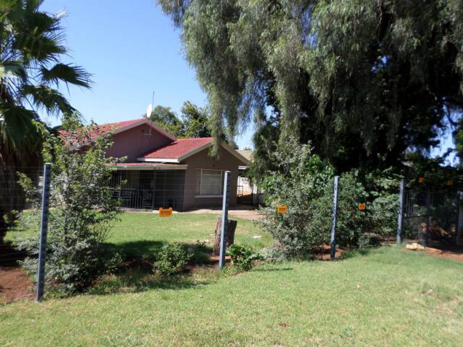 3 Bed House in Ventersdorp photo number 6