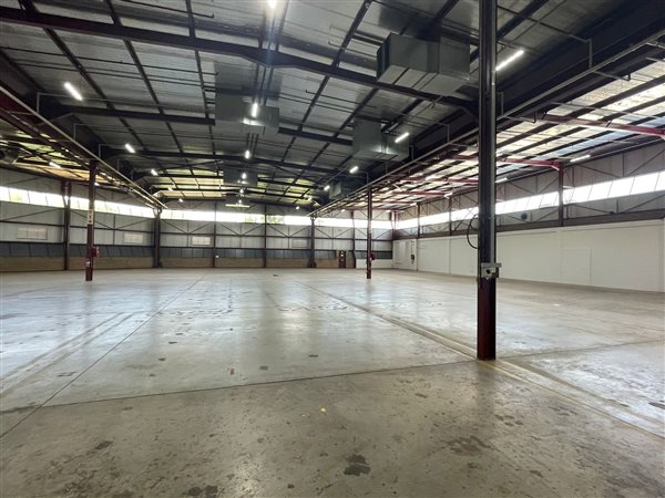 2 796  m² Industrial space