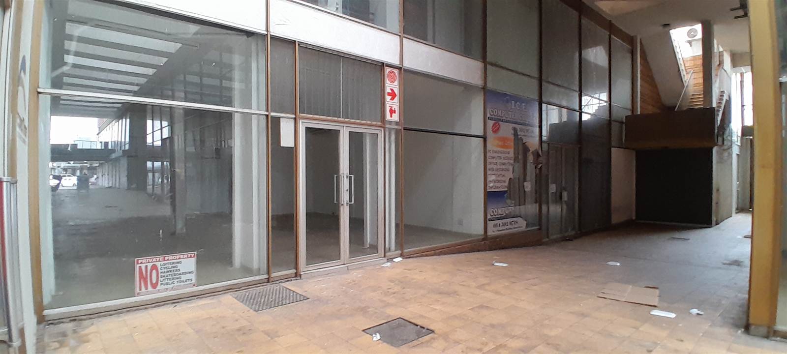 140  m² Commercial space in Rustenburg Central photo number 1