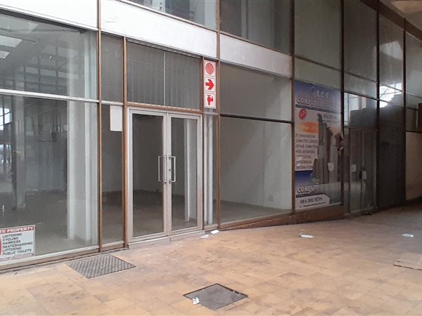 140  m² Commercial space
