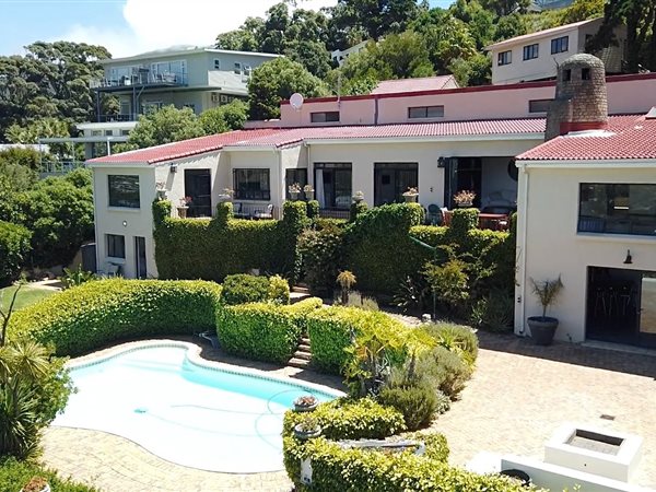 7 Bed House in Mount Rhodes