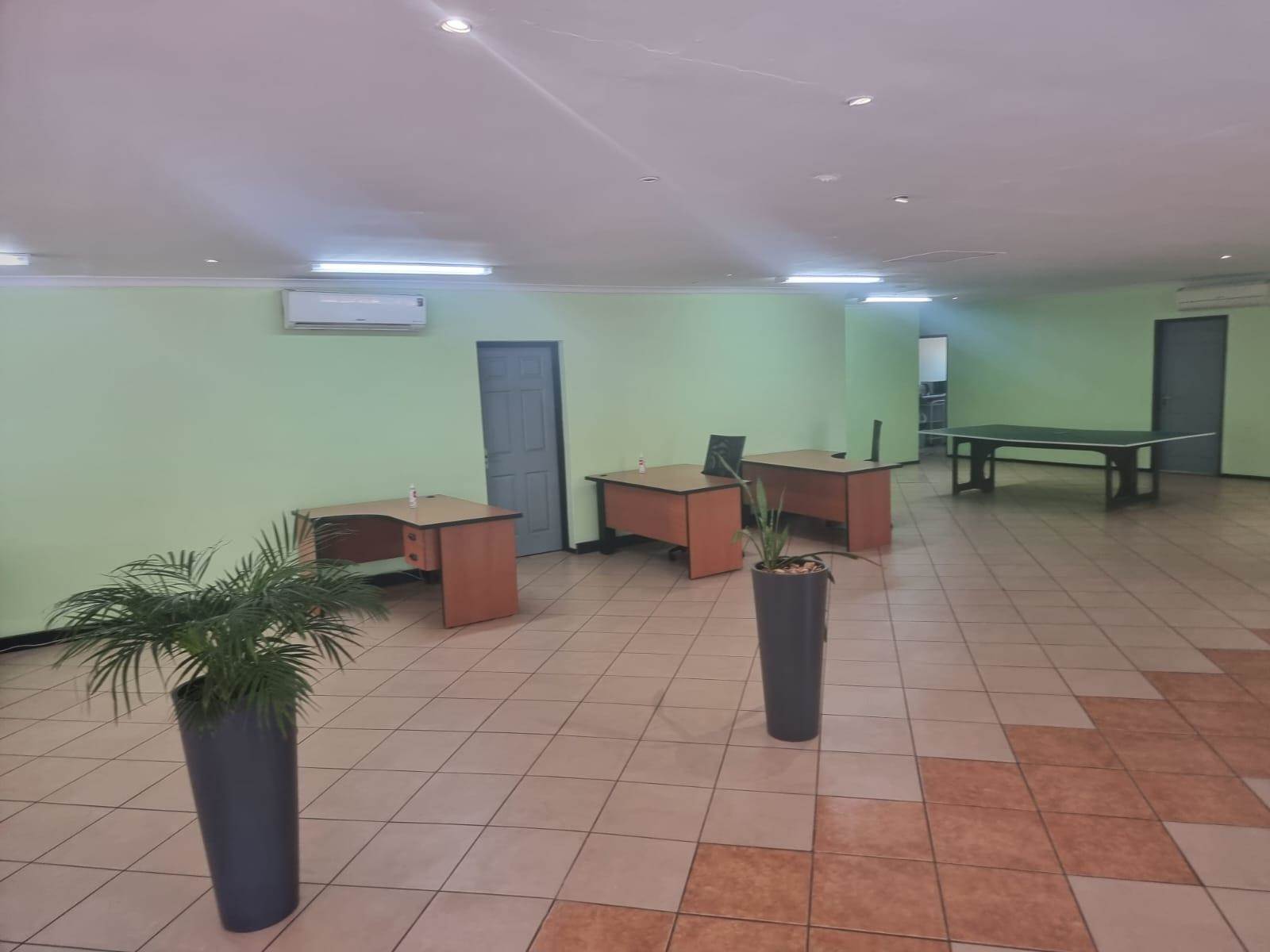 1100  m² Commercial space in Kleinfontein photo number 23
