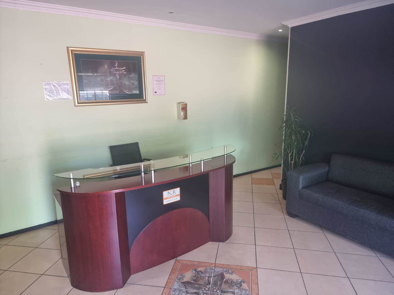 1100  m² Commercial space in Kleinfontein photo number 5
