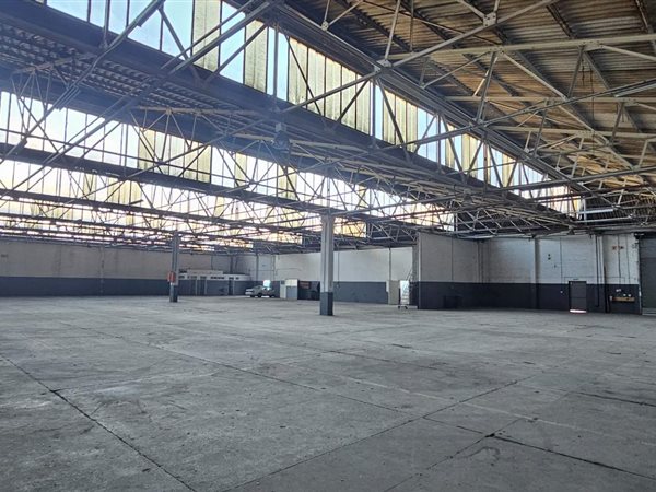 2074  m² Industrial space