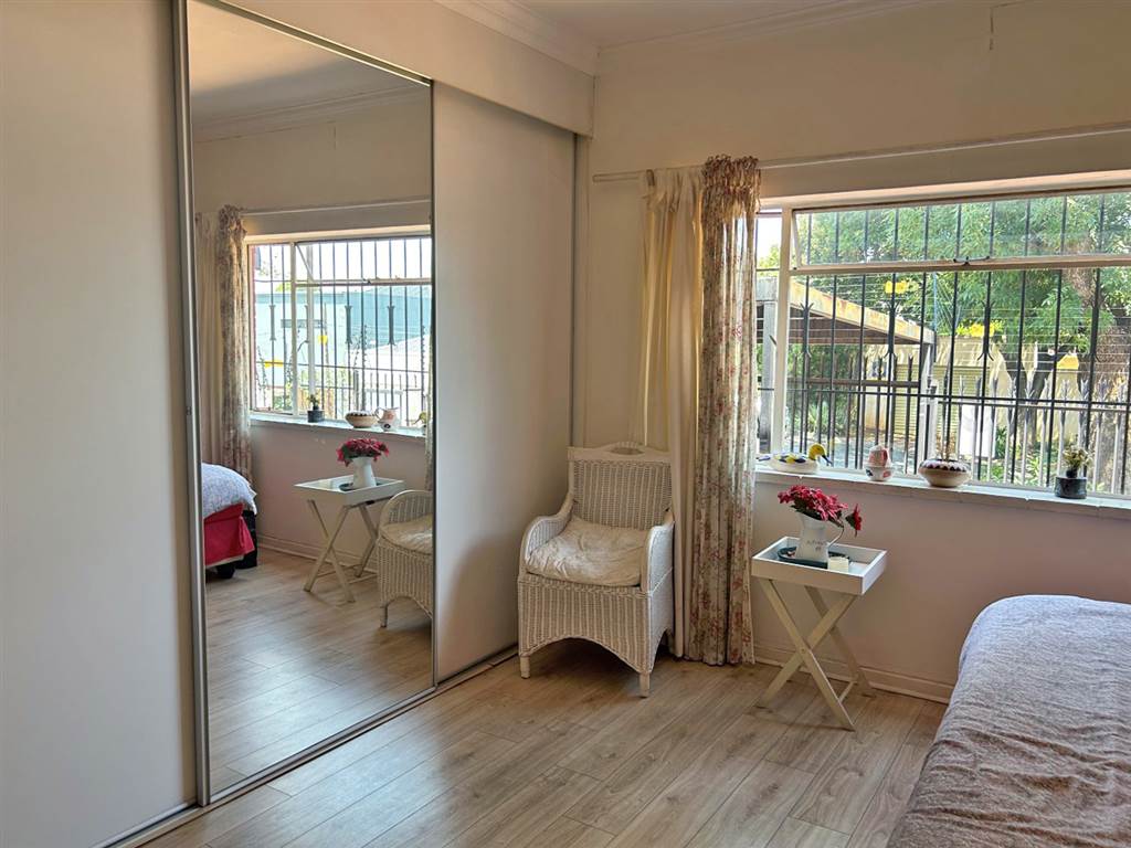 2 Bed House in Parkhurst photo number 13