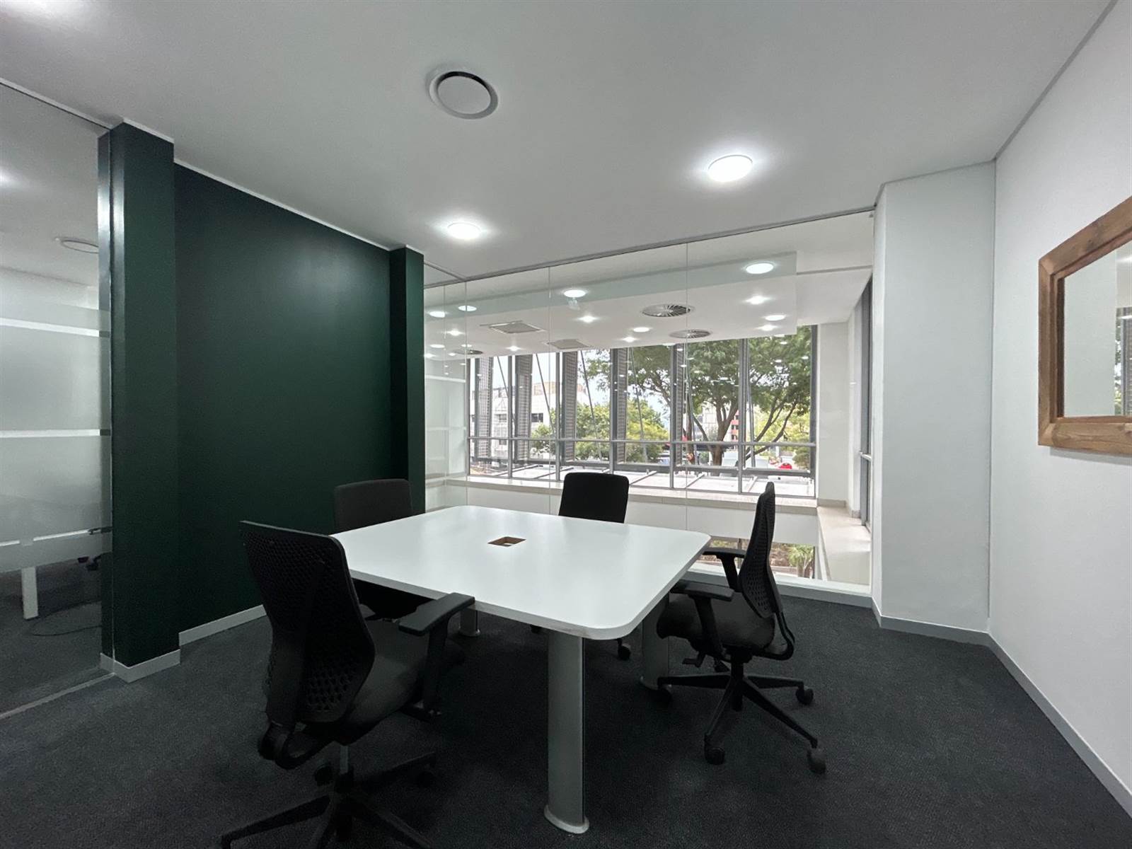 18  m² Office Space in Sandown photo number 11