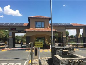1102 m² Land available in Savannah Hills