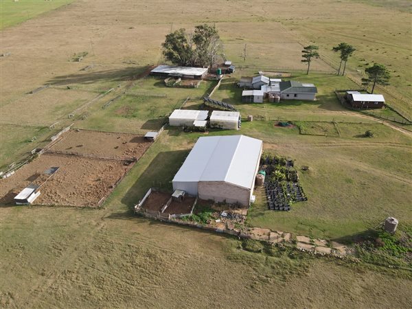 43.7 ha Farm 43.7 ha Farm