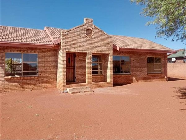3 Bedroom House 3 Bedroom House