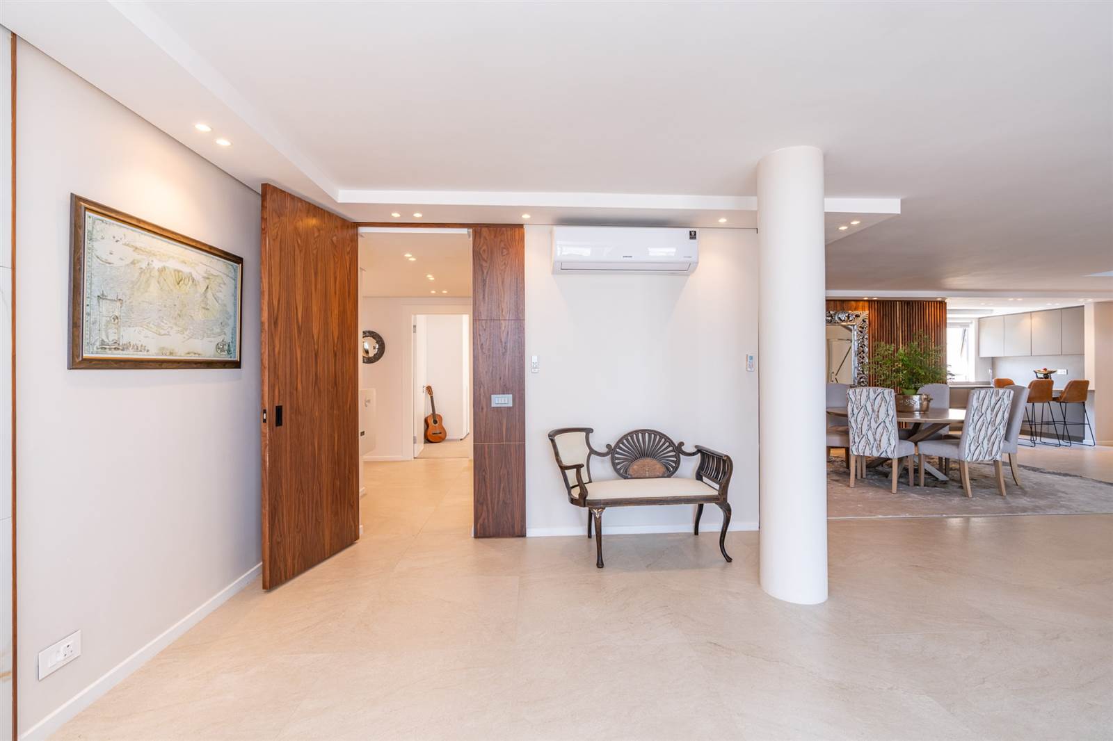 4 Bed Apartment in Fresnaye photo number 16
