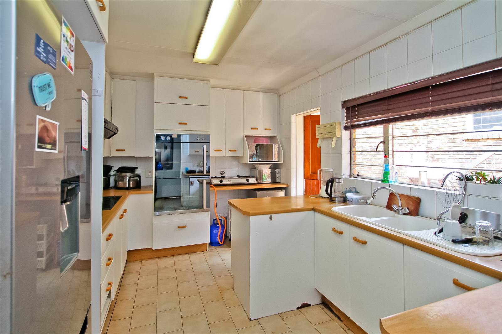 3 Bed Townhouse in Corlett Gardens photo number 7