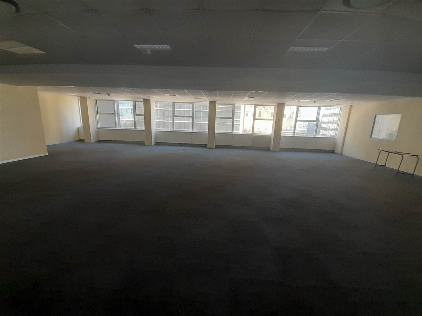 273.9  m² Commercial space in Durban CBD photo number 2