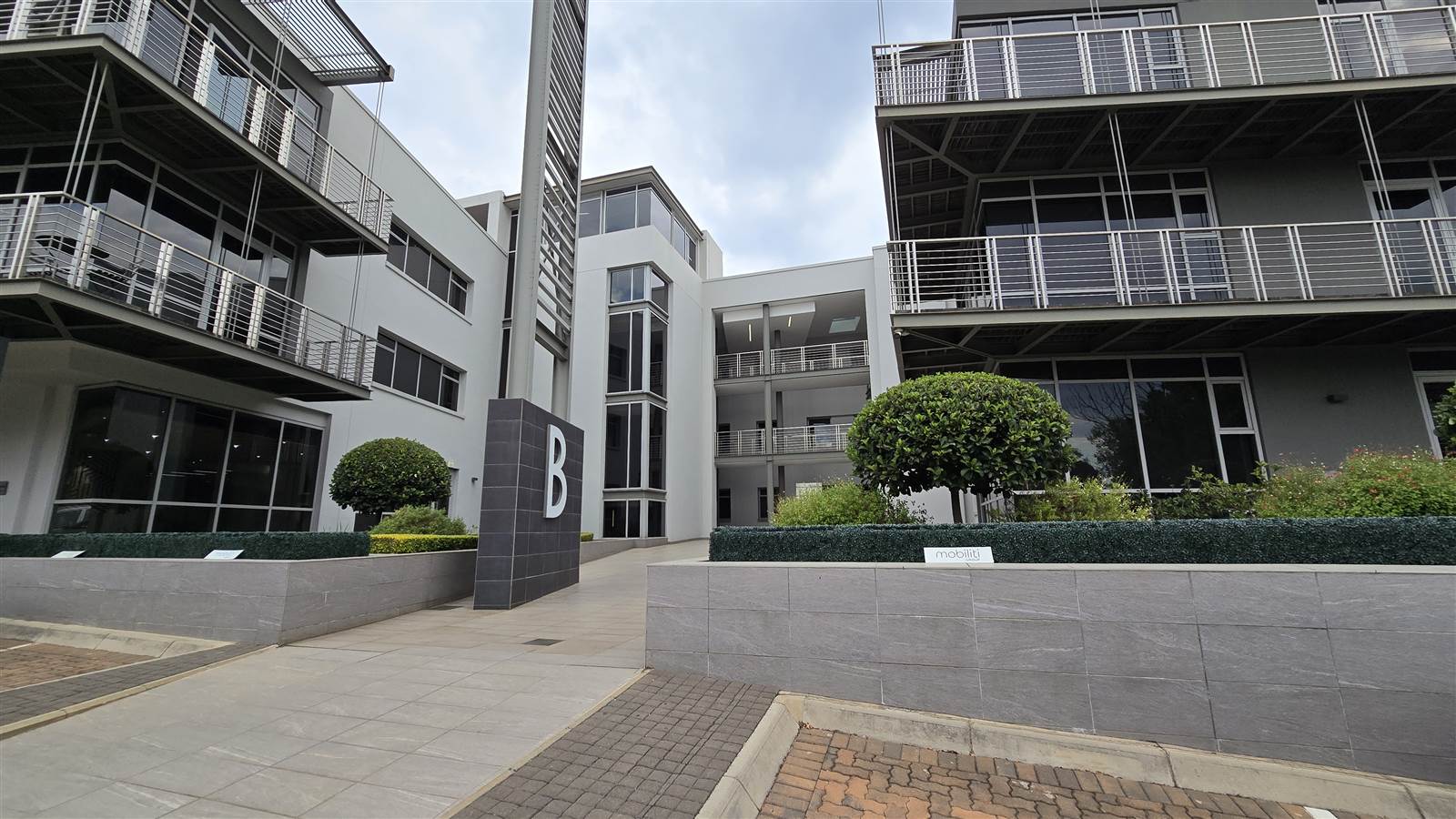 396  m² Commercial space in Bryanston photo number 23